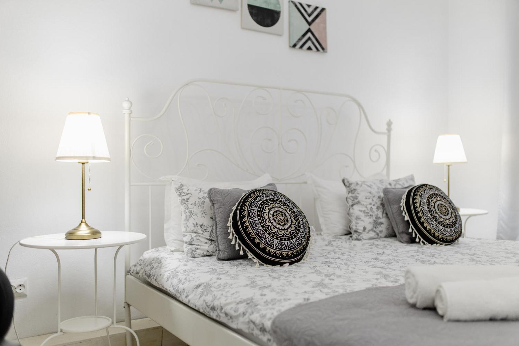 فندق La Maison Blanche ألبا يوليا المظهر الخارجي الصورة